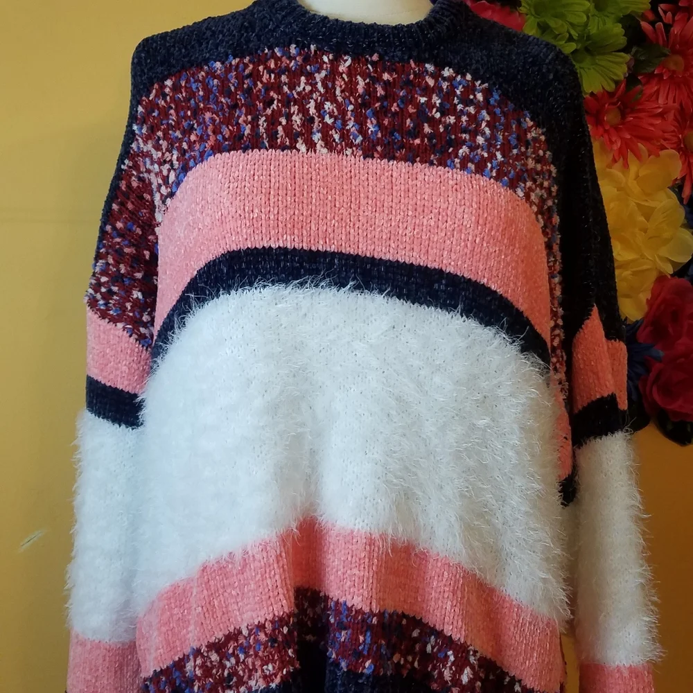 NWT Marc NY- coral, white and navy striped comfy fuzzy sweater- large WN - Picture 1 of 8